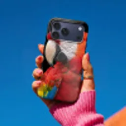 Ara - Portret - Rood Toughcase MagSafe Apple iPhone 17 Pro Max klein -Sfeer1V