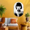 Vrouw - Lolly - Zwart - Wit Wandcirkel Ovaal Glas middel -sfeer4