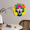 Vrouw - Koptelefoon - Geel Wandcirkel behangsticker klein -sfeer3