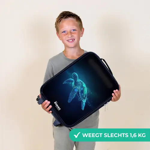 Lichtgevende schildpad in digitale oceaan Kinderkoffer - Zwart klein -sfeer4_NL