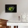 Appel - Groen - Fruit - Water - Zwart KitchenYeah - Keuken - Fotolijst klein -sfeer3