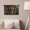 Leeuw - Dieren - Portret - Zwart - Luxe Wandkleed katoen klein -sfeer4