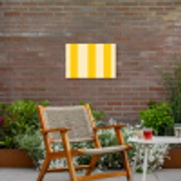 Strepen - Klassiek - Geel Tuinposter op houten frame 2 cm dik klein 845 -sfeer3