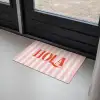 Hola - Quote -  Strepen - Pastel - Roze - Rood - Wit Deurmat klein -sfeer2