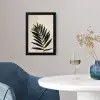 Palmblad - Donkere bladen - Subtiel fotolijst zwart zonder passe partout klein -sfeer4
