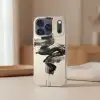Golven - Penseelstreken - Beige - Minimalistisch Telefoonhoesje iPhone 17 Pro klein -sfeer2
