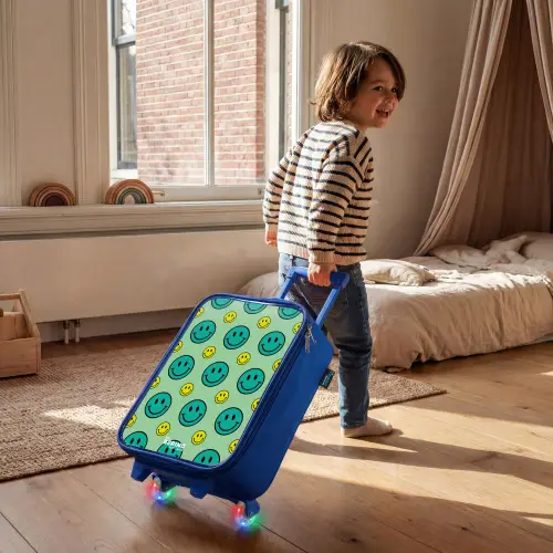 All smiles groen Kinderkoffer - Blauw klein -sfeer1