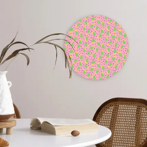 Roze - Streepjes - Groen - Peer Wandcirkel plexiglas klein 852 -sfeer4