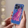 Tijger - Roze - Bladeren - Jungle Telefoonhoesje iPhone 17 Pro klein -sfeer3_NL