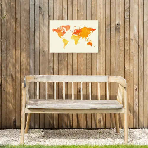 Wereldkaart - Oranje - Kleurrijk Tuinposter op houten frame 2 cm dik klein -sfeer4