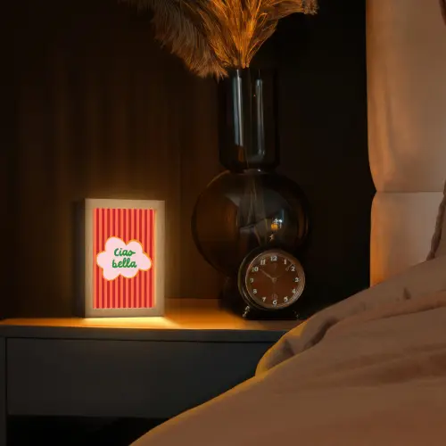 Ciao bella - Tekstwolk - Strepen - Oranje Light Box met kabel (Tafellamp) klein -sfeer1