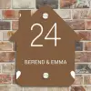 Weiße Herzchen in den Ecken - Klassisch Naambord Huisje klein -sfeer6