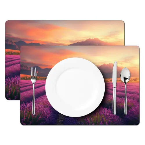 Lavendelveld - Quote - Zonsondergang Placemat vinyl groot -zzsfeer2_Kitchenyeah-website