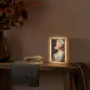 Vrouw - Barokjurk - Kauwgom Light Box met kabel (Tafellamp) klein -sfeer4