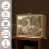 Zwaan - Bloemen - Natuur Light Box met batterij (Wandlamp) middel -USP_websiteoverzichtNL