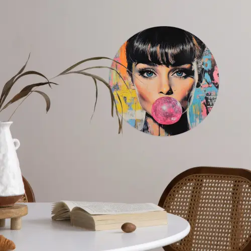 Kauwgom - Vrouw - Penseelstreken - Modern Wandcirkel behangsticker klein -sfeer3