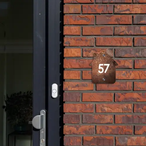 Verweerd metaal - Traditioneel Naambord Huisje klein -sfeer2