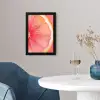 Grapefruit - Roze - Levendig fotolijst zwart zonder passe partout klein -sfeer4