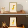 Giraffe - Regenboogmanen - Beige Light Box met kabel klein -sfeer3_kind