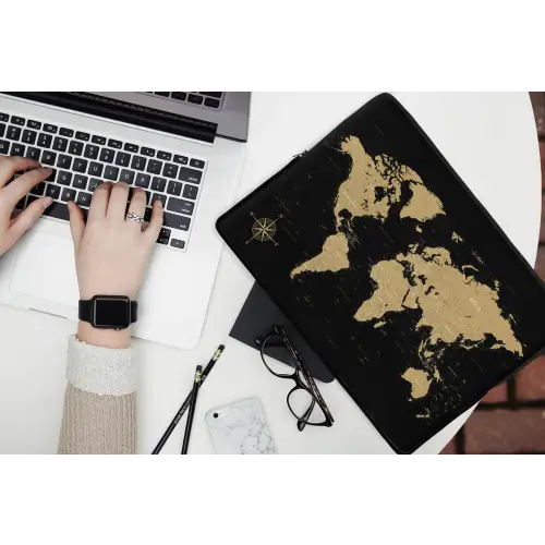 Wereldkaart - Beige - Zwart laptophoes neopreen klein -bureau
