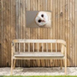 Uil - Bruin - Wit Tuinposter op houten frame 2 cm dik klein -sfeer4