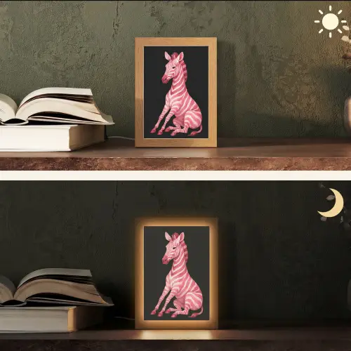 Zebra - Roze - Gestreept Light Box met kabel (Tafellamp) klein -sfeer3