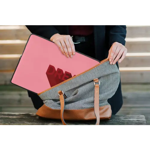 Dream - 3D - Rood - Roze laptophoes neopreen klein -tas