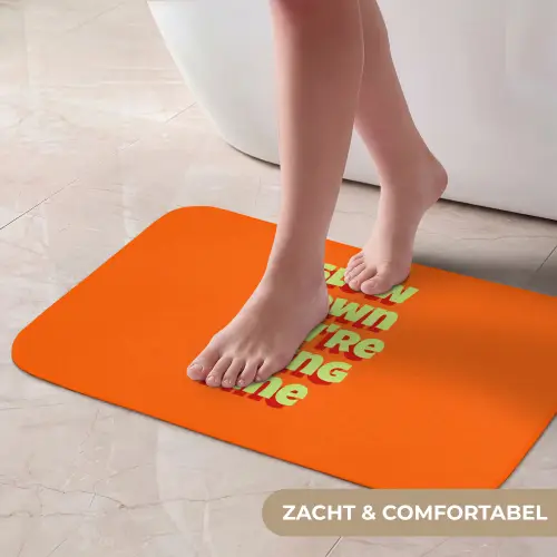 Slow down you're doing fine - Oranje - Simple Badmat klein -USP_ZachtNL