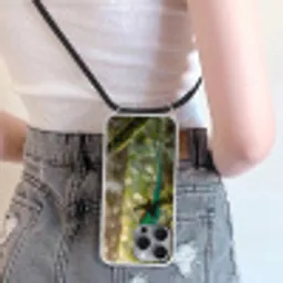 Quetzal - Jungle - Natuur - Groen Hoesje iPhone 16 Pro Max met koord klein -sfeer5