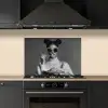 Vrouw - Pasta - Zonnebril keuken achterwand spatscherm klein -sfeer1