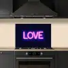 Neon - Love - Valentijn keuken achterwand spatscherm klein -sfeer1