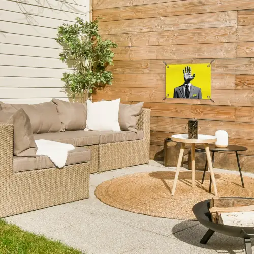 Pak - Hand - Geel tuinposter los doek klein -sfeer4