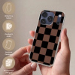 Schaakbord print - Bruin - Zwart - Blokjes Telefoonhoesje iPhone 17 Pro klein -sfeer3_DE