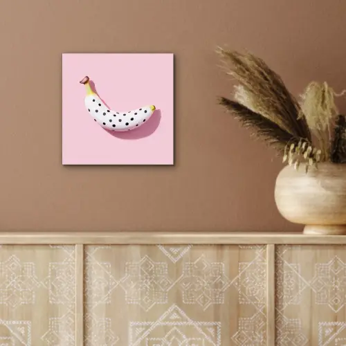 Banaan - Stippen - roze aluminium wit klein -sfeer4