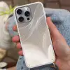 Golvende lijnen - Luchtstromen - Harmonieus Hoesje iPhone 16 Pro Max met koord klein -sfeer3