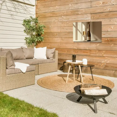 Champagne - Beige - Schaduw - Bubbels Tuinposter op houten frame 2 cm dik klein -sfeer2