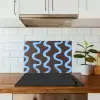 Kronkelende lijnen - Blauw - Bruin - Minimalistisch keuken achterwand spatscherm klein 900 -sfeer2