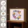 Bloemenkrans - Kleurrijk - Moeder Light Box met batterij (Wandlamp) middel -USP_websiteoverzichtNL