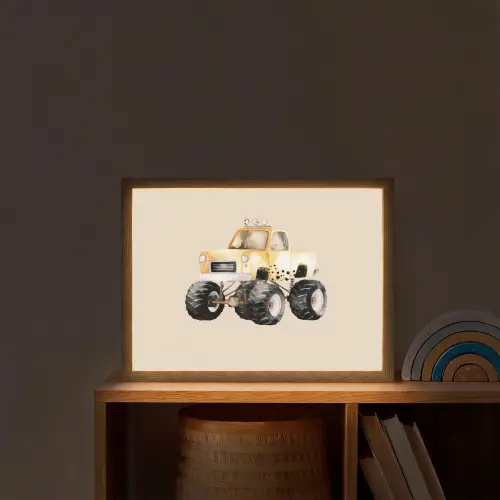 Monstertruck - Geel - Beige Light Box met batterij (Wandlamp kind) middel -sfeer1_kind
