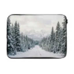 Weg - Sneeuw - Naaldbos - Winter - Avontuurlijk laptophoes neopreen klein -3d