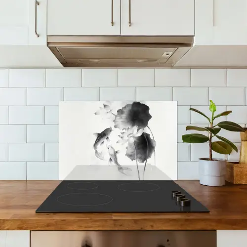 Lotusbloemen - Vissen - Bladeren - Zwart keuken achterwand spatscherm klein -sfeer2