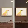 Vogel - Minimalistisch - Geel Light Box met batterij (Wandlamp) middel -sfeer3