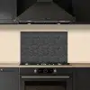 Grijs - Bloesem - Heuvels keuken achterwand spatscherm klein 900 -sfeer1