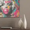 Vrouw - Kauwgom - Graffiti - Neonkleuren PET vilt klein -sfeer6_closeup