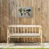 Wereldkaart - Geborduurd - Aardetinten Tuinposter op houten frame 2 cm dik klein -sfeer4