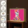 Lama - Kimono - Bloemenkrans - Felroze Light Box met batterij (Wandlamp) middel -USP_websiteoverzichtNL