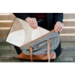 Bruin - Japandi - Abstract laptophoes neopreen klein -tas