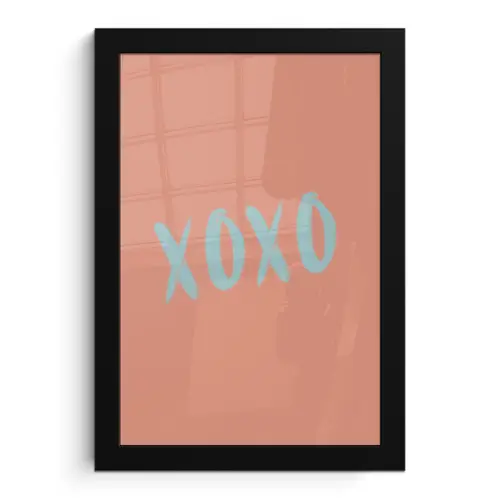 XOXO - Blauw - Perzikkleur fotolijst zwart zonder passe partout klein -3d