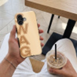 Swag - Bruin - Beige Toughcase MagSafe Apple iPhone 17 klein -Sfeer1M