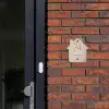 Beige reliëf lijnen - Klassiek Naambord Huisje klein -sfeer2